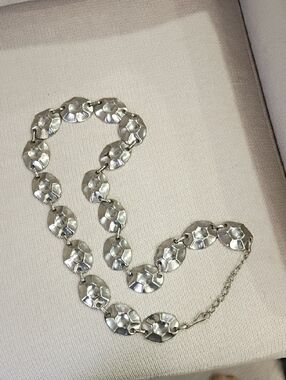 Silver-Tone Shell Belt- Elegant Women’s